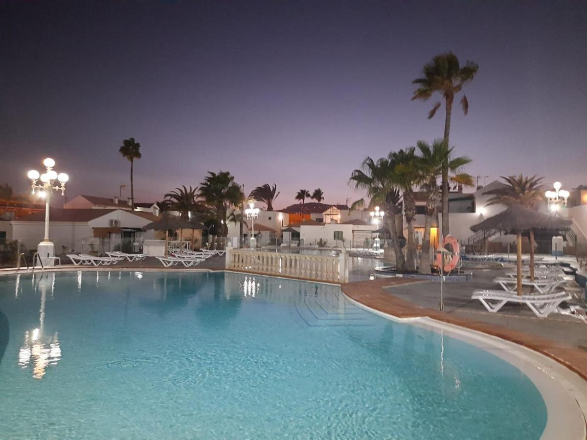 קלטה דה פוסטה Castillo Holiday Apartment- Puerta Del Sol 245 מראה חיצוני תמונה